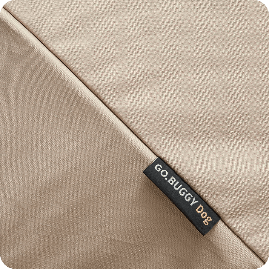 リップストップナイロン生地採用